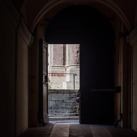 Maggiore Suite - Piazza IV Novembre بيرودجا المظهر الخارجي الصورة